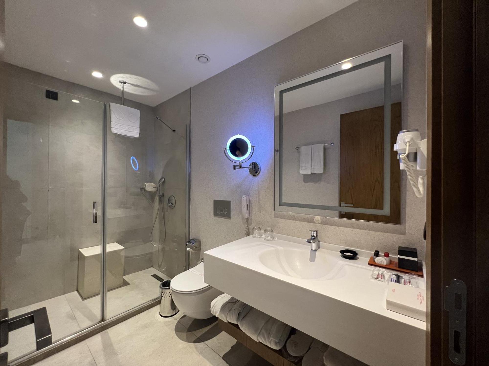 Cher Hotel & Spa Taksim Κωνσταντινούπολη Εξωτερικό φωτογραφία Bathroom of a Deluxe Room